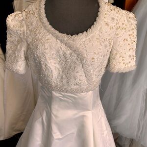 Alfred Angelo Ivory Beaded Short Sleeve Wedding Dress